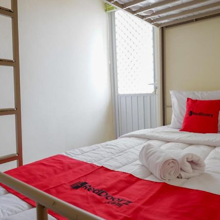 Reddoorz Hostel Near Kota Lama Semarang Eksteriør billede