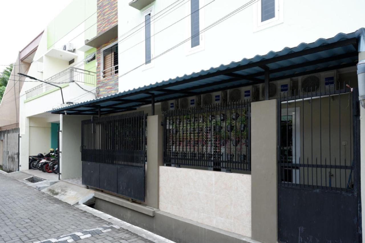 Reddoorz Hostel Near Kota Lama Semarang Eksteriør billede