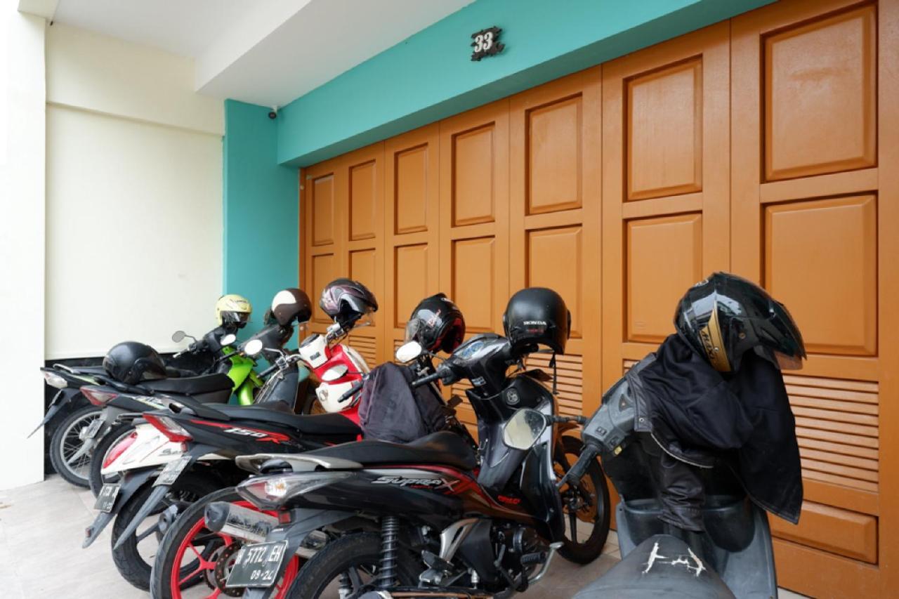 Reddoorz Hostel Near Kota Lama Semarang Eksteriør billede