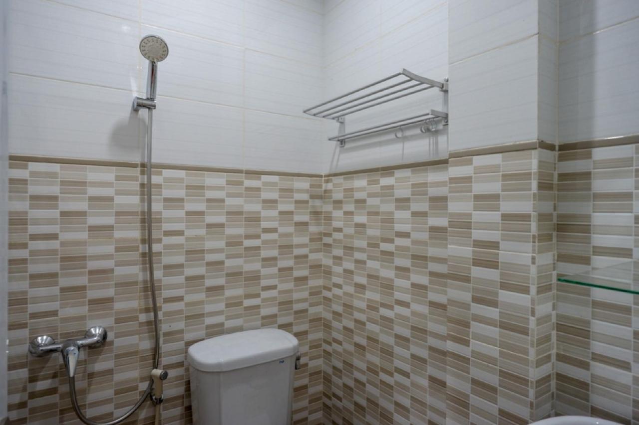 Reddoorz Hostel Near Kota Lama Semarang Eksteriør billede